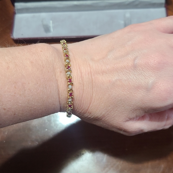 Diamond and ruby bracelet - Picture 2 of 2